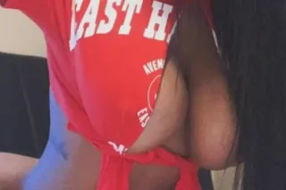 ❤️❤️❤️Big Booty🎉💕💕cum pound my black kitty - Image 5