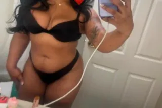 😍Juice box 💦 can come 2 you 🍓C A R M E N 💦💦 let me curl your toes 😚😚😍😍 - Image 5