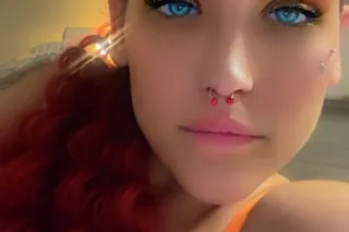 HERE FOR A SHORT TIME DONT MISS OUT ON YOUR FAVORITE PAWG ❄❄🐰👯♀HAZEL 💚💚 💋 - Image 5