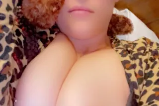 HERE FOR A SHORT TIME DONT MISS OUT ON YOUR FAVORITE PAWG ❄❄🐰👯♀HAZEL 💚💚 💋 - Image 7