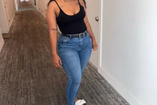 Una Morenita Bella - Image 6