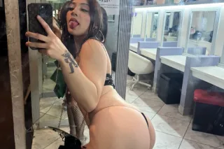 YOUR NEW FAV SNOWBUNNY❄👅🤍 - Image 8