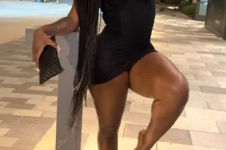 Available 💦💦Mature and sexy gi... - Image 1