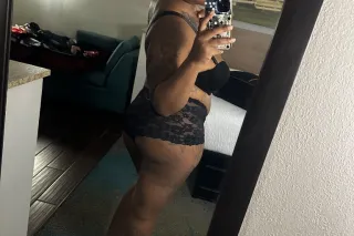 NEED 2 SNEAK AWAY🤭🤫🫢LETS SNEAK... - Image 4