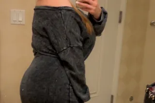 busty playmate - 30 - Image 2