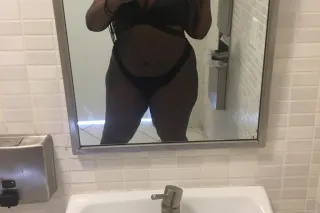 BRING ME WEED AND MONEY AND GET SAFE SEX AND HEAD $100 QUICK VISIT CAR SESSIONS IN UR CAR IN POUGHKEEPSIE. MUST PICK ME. IF WE MET BEFORE HIT ME UP ASAP - Image 5