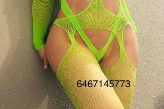 Beautiful face, beautiful ass ... - Image 2