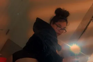 looking for me - 24 - Image 1