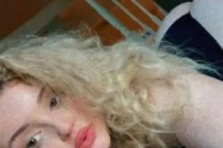 🐰SNOW BUNNY LOOKING FOR FUN 💦💋... - Image 2