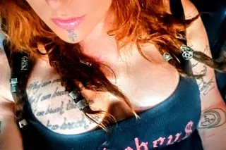 Submissive tattooed hottie outcall carcall. Ask about my hotel special! - Image 9