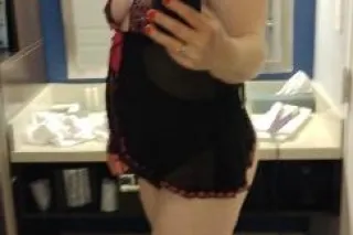 Amber Rain, Im so horny...Guar... - Image 3