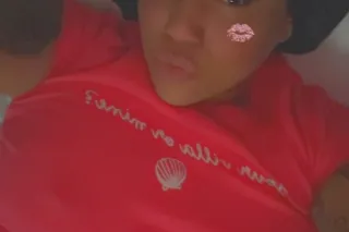 im nicole im new here on vacat... - Image 1