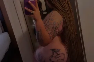 IN TOWN FOR A SHORT STAY - Image 5