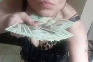 Private. Discreet. Addictive. - Image 7