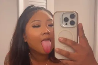 🚨NEW 4'11 THICK ASIAN✨🚨‼DENTON... - Image 3