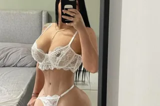 Soy muy sumisa y tierna con un... - Image 3