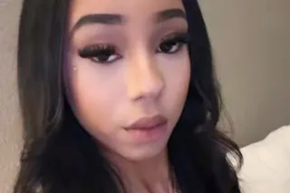 HEY BABE , AVAILABLE BOOK MEE🥰... - Image 1