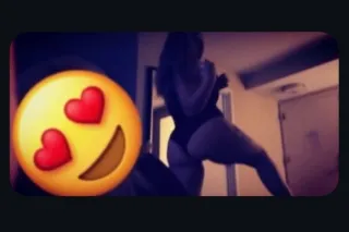 Brunette bombshell ready to fu... - Image 4