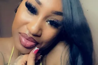 NEW IN TOWN YOU DESERVE THE BE... - Image 1