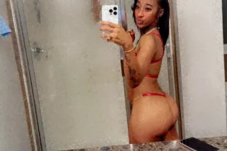 BEST IN TOWN 💦 - 25 - Image 3