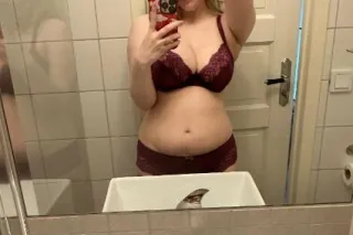 I am available now 💋 Come and ... - Image 4