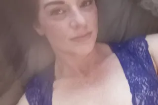 Sexy girl next door! - 37 - Image 2