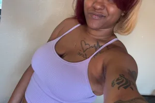 Come See Me Im Hot n Ready (Sp... - Image 2