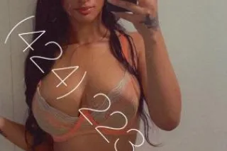 YOUNG, YUM, & FUN💋 SEXXXY SUMI... - Image 1