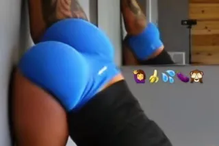 ➡ MESSAGE ME ON MY 💦𝙊𝙉𝙇𝙔𝙁𝘼𝙉𝙎💦 AND I WILL MESSAGE YOU BACK ⬇ 𝙄𝙉𝙎𝙏𝘼𝙉𝙏𝙇𝙔 PRESS DOWN ON MY ONLYFANS LINK BELOW AND PRESS OPEN 👇 https://onlyfans.com/wettitaliansophia - Image 1