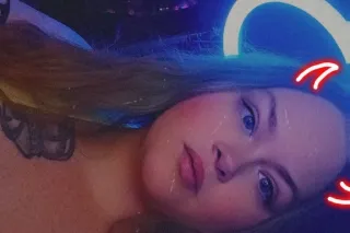 🇮🇹🐉Italian SSBBW blue eyes and green hair with tatts💙🍀KATY I10 BY KATY MILLS MALL👡💄🪭 - Image 8