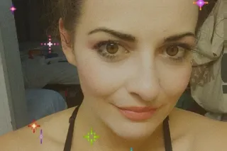 Bad Brokey Bitch needs Back with her Bestie - Image 9