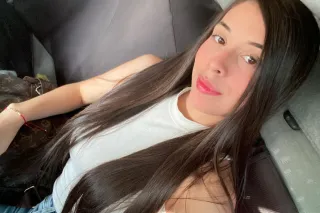 Beautiful and hot honey, young... - Image 4