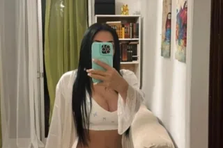 😋Hello Im looking for a man😜 - Image 3