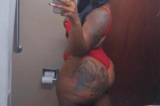 BIG MOMMA - 29 - Image 2