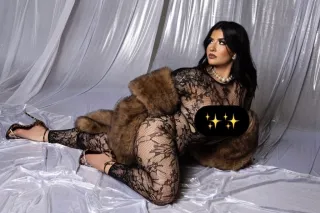 BUBBLE BOOTY COLOMBIANA VISITING LA - Image 5