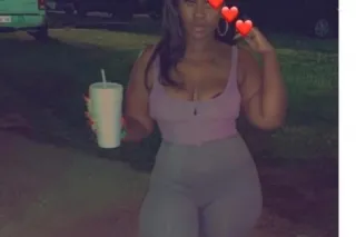 WHITE MEN ONLY !! realll good pusdy I COOK CLEAN & massage INCALL ONLY unles deposit ready for OUTCALL DEPOSIT CASH APP , apple pay , chime ., paypal & car dat - Image 1