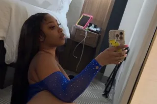 Upscale Ebony Beauty 👑 Big Boo... - Image 2