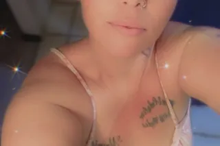 BIG BOOTY , SLIM WASTE, PRETTY... - Image 1