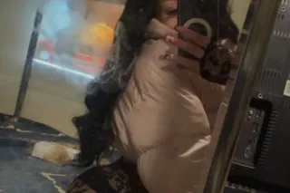 hotel fun/incalls - 18 - Image 1