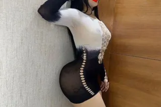 HELLO BABY LATIN GIRL🤩VERY HYG... - Image 1