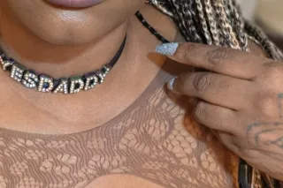 🥴🥵LET IT🫠 MELT🫠🫣IN MY MOUTH LIKE MILK CHOCOLATE 🍫 😏🫦 - Image 7