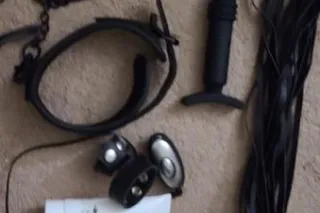 Opening minded dark chocolate ... - Image 1