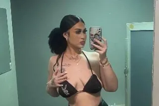 pretty face, tits & ass for days come see me daddy - Image 7