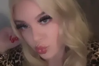 THICKKK BLONDE GREEN-EYED PAWG... - Image 3