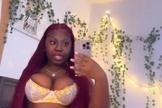 young tight juicy pussy waiting to be fucked😏💦 - Image 9