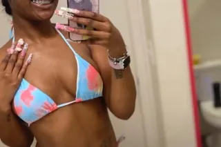 💦😘 Wet , tight , creamy ,Choco... - Image 2