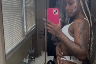 Bring your dick to me & hit my... - Image 2