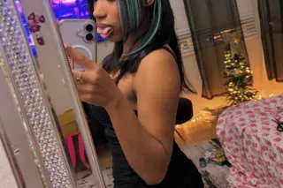 PETITE BROWNSKIN BABE SERIOUS ... - Image 2