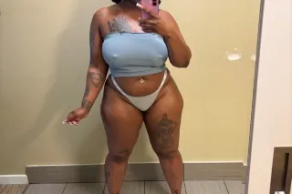 WET THICK AND CLEAN 💦💦 👅🍫 - 34 - Image 4