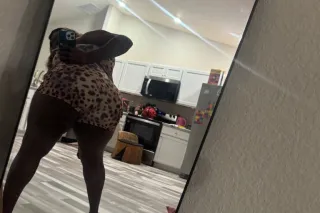 Take a trip to MoTown🫵🫦 - Image 6